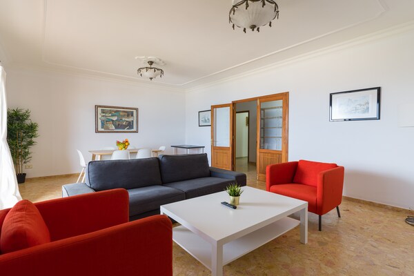 Foto van Strandhuis bij Playa de Las Canteras - Vakantiehuis in Las Palmas de Gran Canaria - LivingRoom
