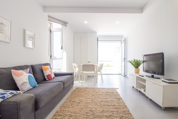 Foto van Appartement aan Playa de Las Canteras - Vakantiehuis in Las Palmas de Gran Canaria - LivingRoom