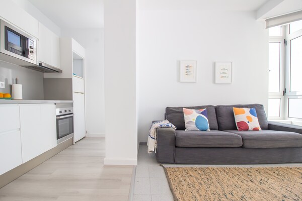 Foto van Appartement aan Playa de Las Canteras - Vakantiehuis in Las Palmas de Gran Canaria - LivingRoom