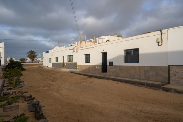Foto van Huis aan zee in Caleta de Sebo, La Graciosa - Vakantiehuis in Caleta de Sebo - Outdoor