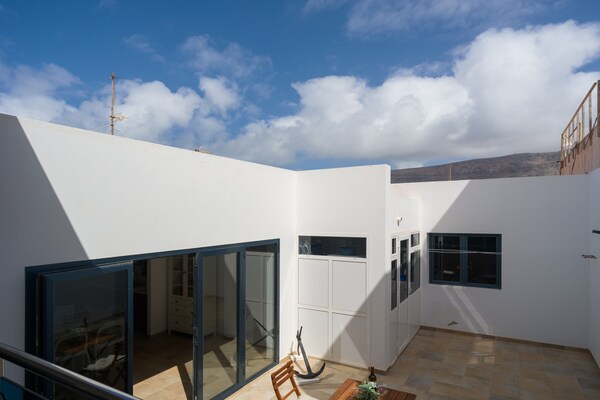 Foto van Huis aan zee in Caleta de Sebo, La Graciosa - Vakantiehuis in Caleta de Sebo - terrace