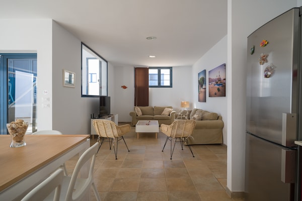 Foto van Huis aan zee in Caleta de Sebo, La Graciosa - Vakantiehuis in Caleta de Sebo - LivingRoom