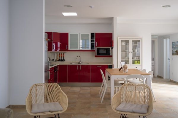 Foto van Huis aan zee in Caleta de Sebo, La Graciosa - Vakantiehuis in Caleta de Sebo - Kitchen