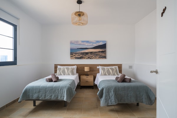 Foto van Huis aan zee in Caleta de Sebo, La Graciosa - Vakantiehuis in Caleta de Sebo - BedRoom