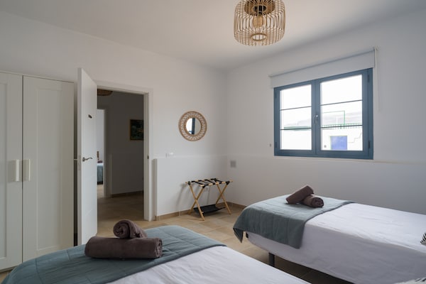 Foto van Huis aan zee in Caleta de Sebo, La Graciosa - Vakantiehuis in Caleta de Sebo - BedRoom
