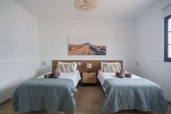 Foto van Huis aan zee in Caleta de Sebo, La Graciosa - Vakantiehuis in Caleta de Sebo - BedRoom