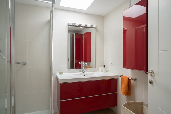 Foto van Huis aan zee in Caleta de Sebo, La Graciosa - Vakantiehuis in Caleta de Sebo - BathRoom