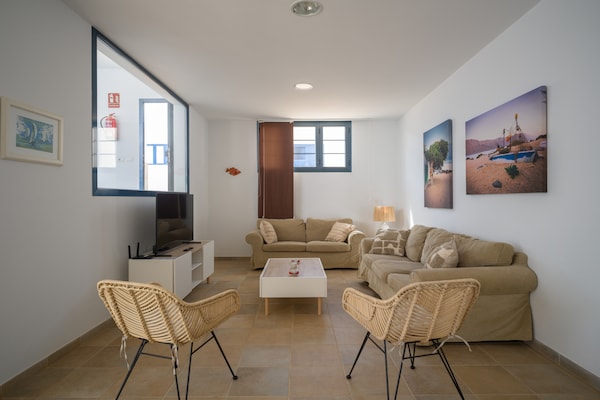 Foto van Huis aan zee in Caleta de Sebo, La Graciosa - Vakantiehuis in Caleta de Sebo - LivingRoom