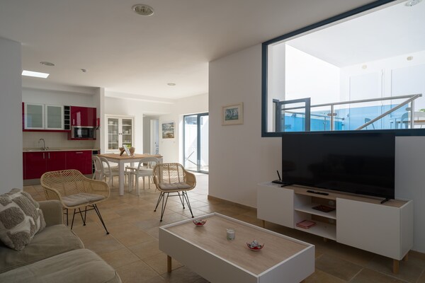 Foto van Huis aan zee in Caleta de Sebo, La Graciosa - Vakantiehuis in Caleta de Sebo - LivingRoom