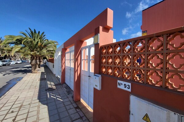 Foto van Villa in Corralejo bij het strand - Vakantiehuis in Corralejo - Outdoor