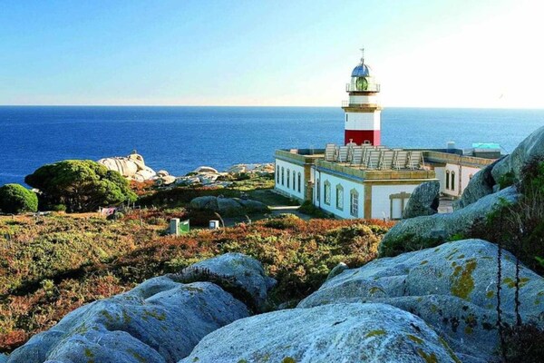 Foto van Panoramische villa met uitzicht op zee en zwembad - Vakantiehuis in Sansenxo, Pontevedra - AreaSummer20KM