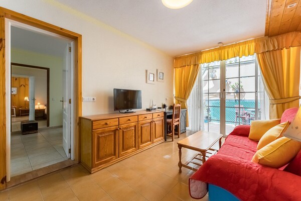 Foto van Luxe appartement met uitzicht op de tuin - Vakantiehuis in Santa Cruz de Tenerife - LivingRoom