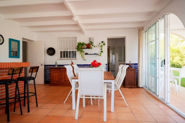 Foto van Luxe familiechalet nabij Sevilla - Vakantiehuis in Sevilla - DiningRoom