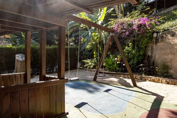 Foto van Cottage in Tarragona met Privéstrand - Vakantiehuis in La Torre del Sol, Tarragona - GardenSummer