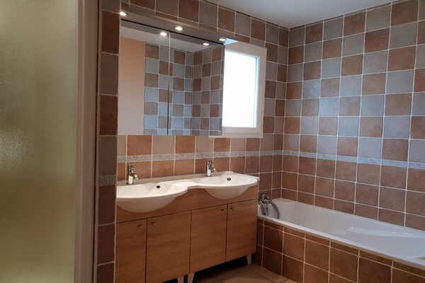 Foto van Ruime villa met zwembad - Vakantiehuis in Beaumes-de-Venise - BathRoom