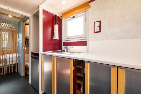 Foto van Charmant vakantiehuis met privézwembad - Vakantiehuis in HAUTEFORT - Kitchen