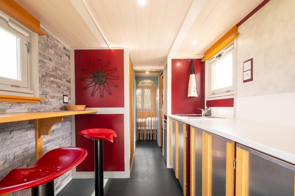 Foto van Charmant vakantiehuis met privézwembad - Vakantiehuis in HAUTEFORT - Kitchen
