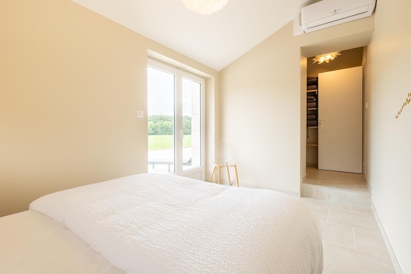 Foto van Charmant vakantiehuis met privézwembad - Vakantiehuis in HAUTEFORT - BedRoom
