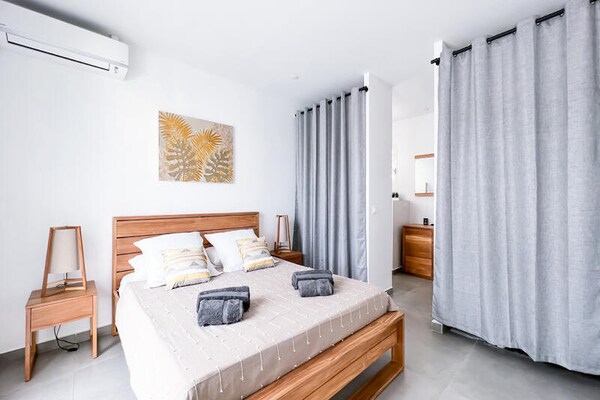 Foto van Villa in Saint-François met zwembad en tuin - Vakantiehuis in  - Untagged