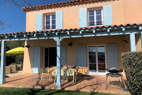 Foto van Gezinsvriendelijke villa met zwembad - Vakantiehuis in Les Issambres/St. Maxime - ExteriorSummer