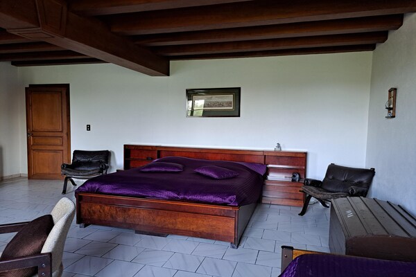 Foto van Comfortabel vakantiehuis met ruime tuin - Vakantiehuis in Vieure - BedRoom