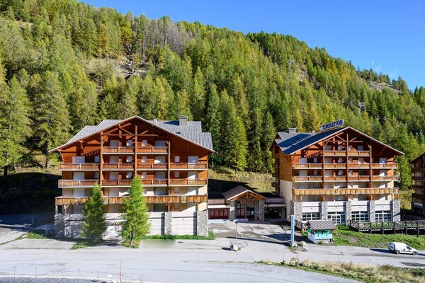 Foto van Appartement in Frankrijk bij Skilift - Vakantiehuis in Allos - ExteriorSummer