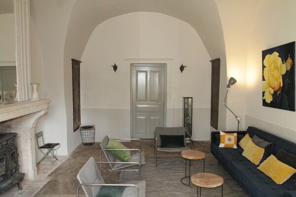 Foto van Historisch landhuis bij rivier Cénevières - Vakantiehuis in Cénevières - LivingRoom