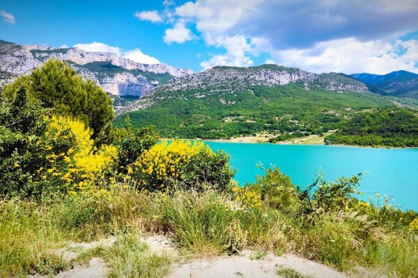Foto van Appartement in Gréoux-Les-Bains bij meren - Vakantiehuis in Gréoux les Bains - AreaSummer20KM