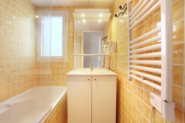 Foto van Appartement in Gréoux-Les-Bains bij meren - Vakantiehuis in Gréoux-les-Bains - BathRoom