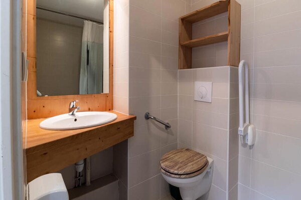 Foto van Residentie Le Balcon Des Airelles - Vakantiehuis in LES ORRES - BathRoom