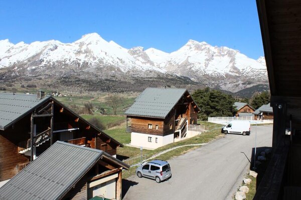 Foto van Appartement vlakbij Ferrand met uitzicht op de bergen - Untagged
