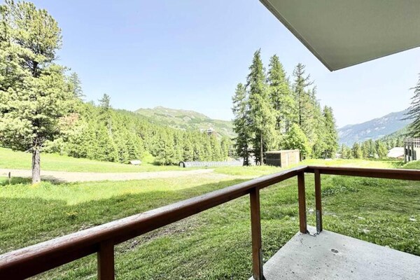 Foto van Residentie L'Albane - Vakantiehuis in VARS - ExteriorSummer