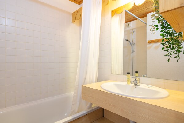 Foto van Gezellig appartement op de bergen - Vakantiehuis in Risoul - BathRoom