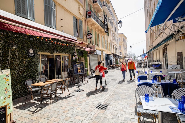Foto van Hotel Avaton - Eenpersoonskamer - Cannes Palais
 - Vakantiehuis in Cannes - 