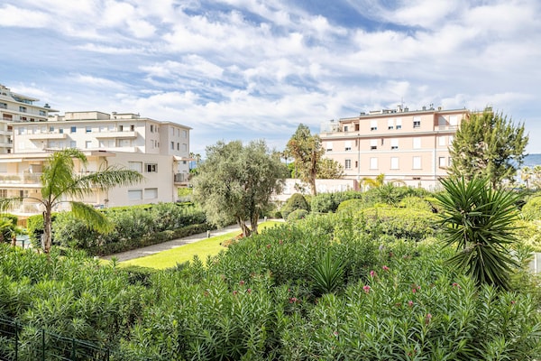Foto van Gastvrij appartement - 1BD/4P - Croisette - Vakantiehuis in Cannes - ViewSummer