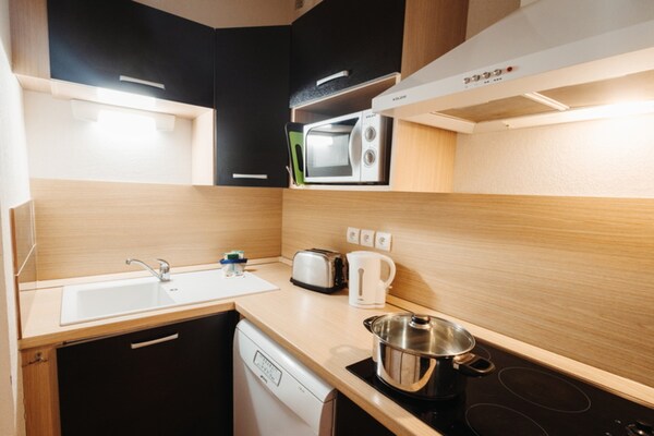 Foto van Appartement met 2 slaapkamers en airconditioning - Vakantiehuis in Ax‑les‑Thermes - Kitchen