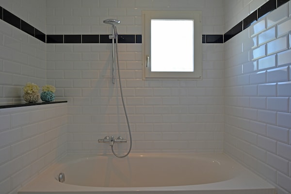 Foto van Elegante villa in Escales - Vakantiehuis in Escales - BathRoom