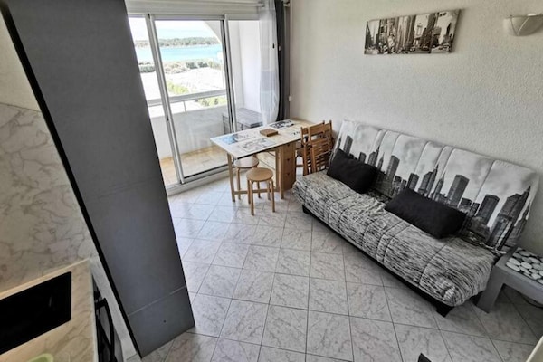 Foto van 2 stukken voor 4 personen - Vakantiehuis in LEUCATE - LivingRoom