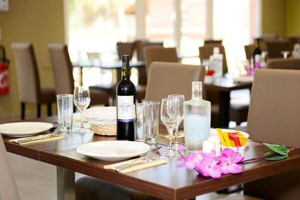 Foto van Cabine met 2 kamers 6 personen - Vakantiehuis in SALLELEs D'AUDE - 