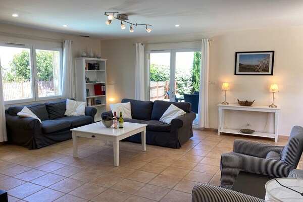 Foto van Comfortabele villa met jacuzzi - Vakantiehuis in Montbrun-des-Corbières - LivingRoom