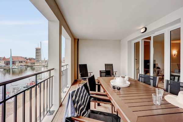 Foto van Appartement met schilderachtige haven voor 6 personen in Deauville - TerraceBalcony