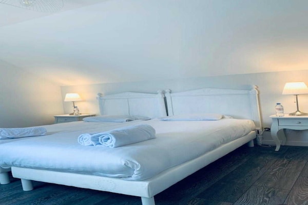 Foto van Huis voor 18 personen met bioscoop Place Morny - Vakantiehuis in Deauville - 