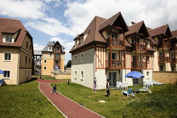 Foto van Het appartement Deauville Farm - Vakantiehuis in DEAUVILLE - ExteriorSummer