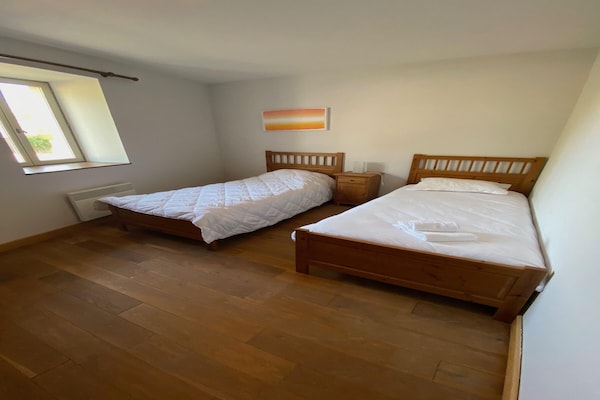 Foto van Charmant huis in de Dordogne vlakbij wijngaarden - Vakantiehuis in Chalais - BedRoom