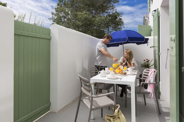 Foto van Mooi appartement op het eiland Ile de Ré - Vakantiehuis in RIVEDOUX PLAGE - TerraceBalcony