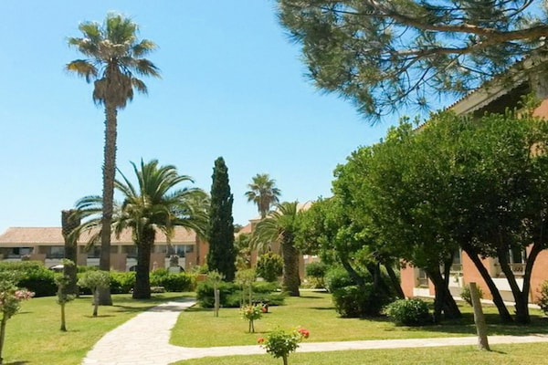 Foto van Appartement met zeezicht voor 6 gasten - Vakantiehuis in Linguizzetta - GardenSummer
