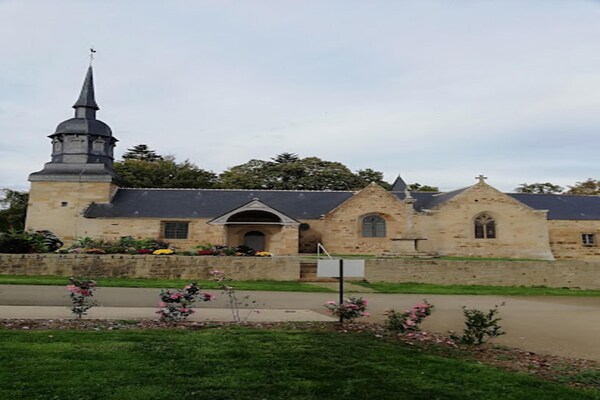 Foto van Casinoresidentie met drie kamers - Vakantiehuis in PLENEUF VAL ANDRE - ExteriorSummer