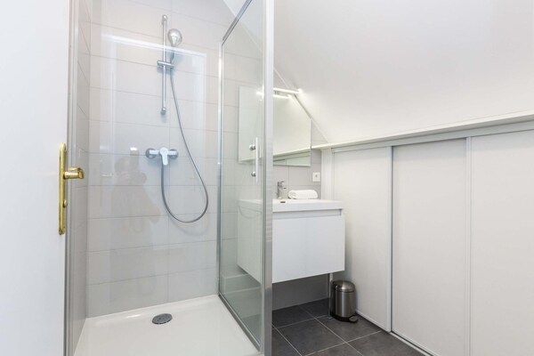 Foto van Appartement in Trégastel bij het Strand - Vakantiehuis in Trégastel - BathRoom