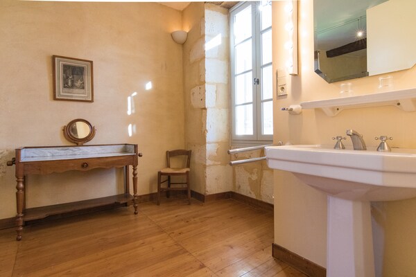 Foto van Landhuis in Aquitaine met privézwembad - Vakantiehuis in Saint-Georges-De-Montclard - BathRoom
