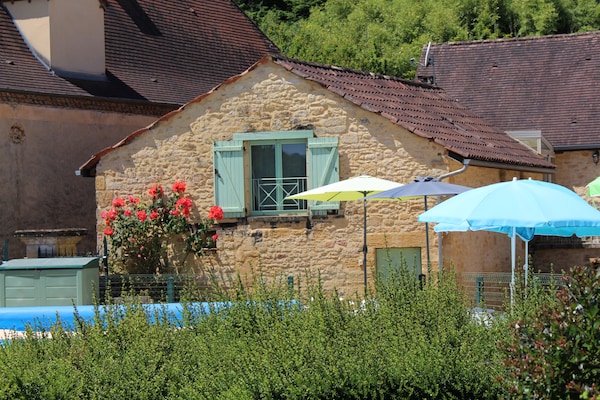 Foto van Huis in Frankrijk bij Dordogne - Vakantiehuis in St. Vincent-Le-Paluel - ExteriorSummer